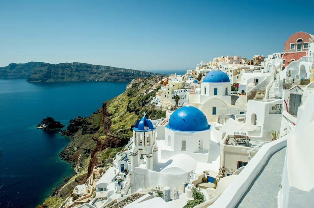 View of rooftops and sea, Oía, Santorini, Kikladhes, Greece